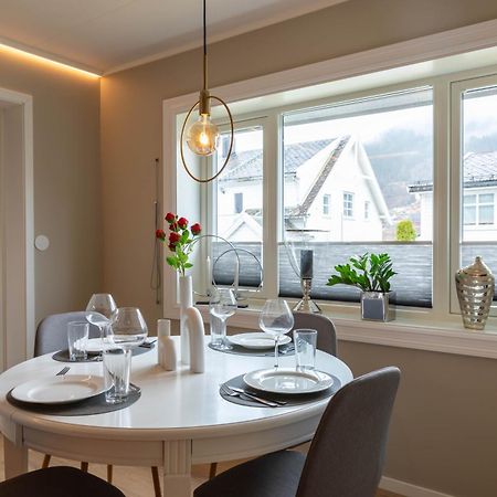 Huset Pa Plassen ซงดาล ภายนอก รูปภาพ